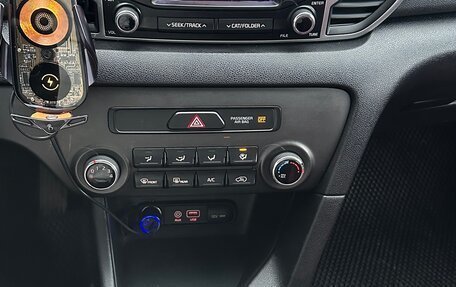 KIA Sportage IV рестайлинг, 2018 год, 1 780 000 рублей, 24 фотография