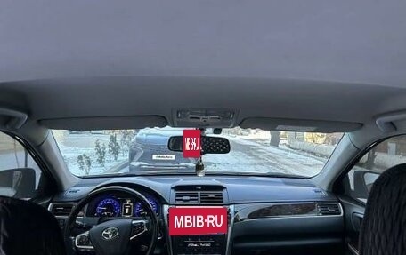 Toyota Camry, 2018 год, 2 400 000 рублей, 6 фотография