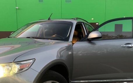 Infiniti FX I, 2007 год, 750 000 рублей, 9 фотография