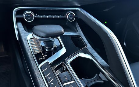 Geely Tugella FY11, 2024 год, 3 350 000 рублей, 16 фотография