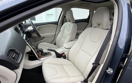 Volvo V40 II рестайлинг, 2020 год, 1 080 000 рублей, 12 фотография