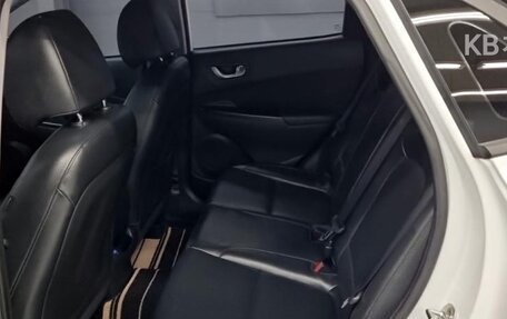 Hyundai Kona I, 2022 год, 1 820 010 рублей, 10 фотография