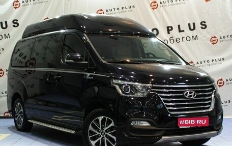 Hyundai Grand Starex Grand Starex I рестайлинг 2, 2018 год, 5 199 000 рублей, 1 фотография