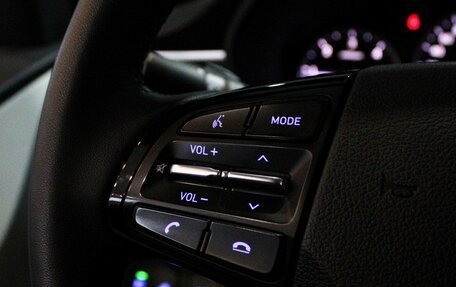 Hyundai Grand Starex Grand Starex I рестайлинг 2, 2018 год, 5 199 000 рублей, 14 фотография