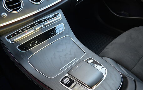 Mercedes-Benz E-Класс, 2022 год, 6 300 000 рублей, 17 фотография