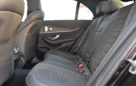 Mercedes-Benz E-Класс, 2022 год, 6 300 000 рублей, 25 фотография