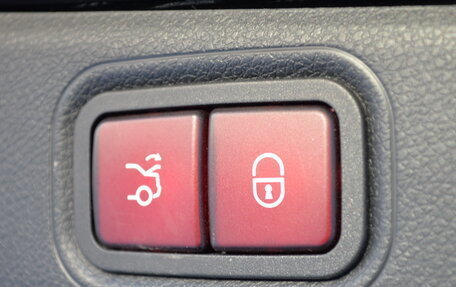 Mercedes-Benz E-Класс, 2022 год, 6 300 000 рублей, 38 фотография