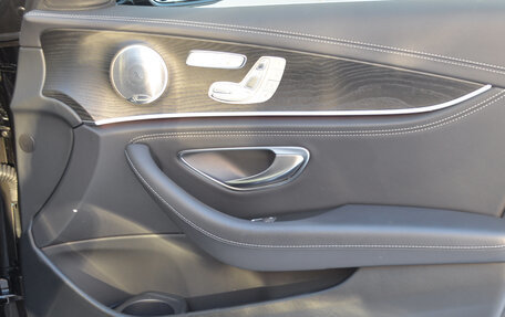 Mercedes-Benz E-Класс, 2022 год, 6 300 000 рублей, 31 фотография