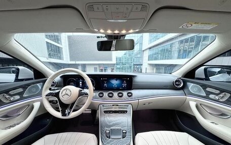Mercedes-Benz CLS, 2022 год, 6 100 000 рублей, 5 фотография