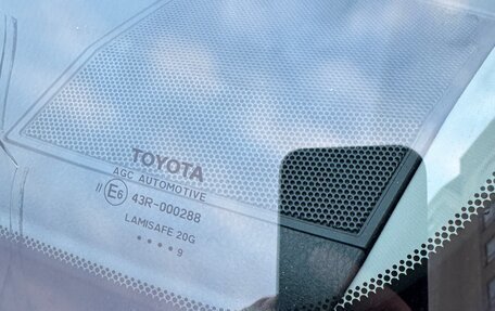 Toyota RAV4, 2019 год, 3 300 000 рублей, 9 фотография