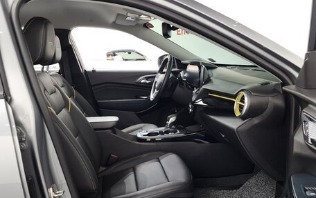 Chevrolet Trax, 2024 год, 2 240 275 рублей, 6 фотография