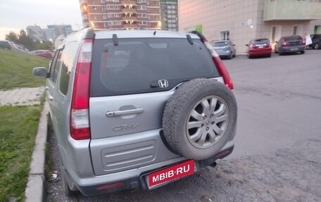 Honda CR-V II рестайлинг, 2005 год, 670 000 рублей, 1 фотография