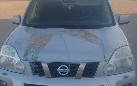 Nissan X-Trail, 2010 год, 900 000 рублей, 2 фотография
