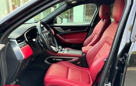 Jaguar F-Pace, 2023 год, 5 600 000 рублей, 4 фотография