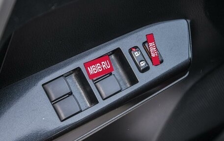 Toyota RAV4, 2016 год, 2 285 000 рублей, 23 фотография