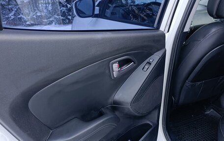 Hyundai ix35 I рестайлинг, 2013 год, 1 330 000 рублей, 15 фотография