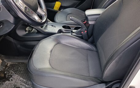 Hyundai ix35 I рестайлинг, 2013 год, 1 330 000 рублей, 18 фотография