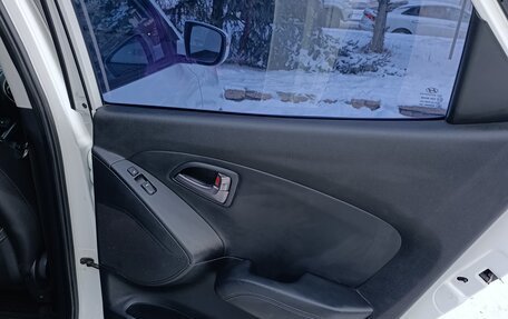 Hyundai ix35 I рестайлинг, 2013 год, 1 330 000 рублей, 21 фотография