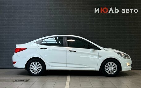 Hyundai Solaris II рестайлинг, 2014 год, 800 000 рублей, 5 фотография