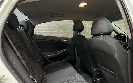 Hyundai Solaris II рестайлинг, 2014 год, 800 000 рублей, 10 фотография