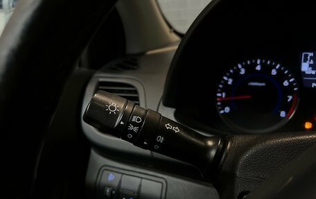 Hyundai Solaris II рестайлинг, 2014 год, 800 000 рублей, 18 фотография