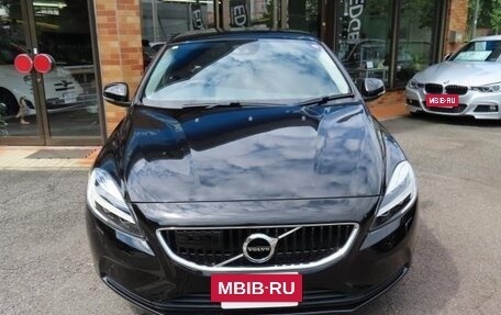 Volvo V40 II рестайлинг, 2016 год, 1 160 000 рублей, 2 фотография