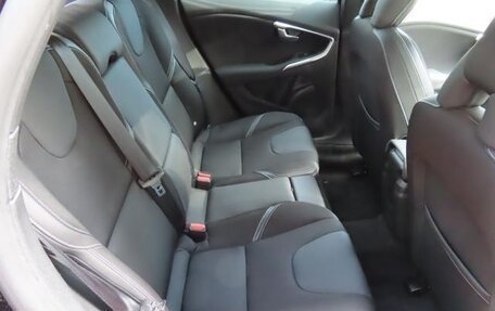 Volvo V40 II рестайлинг, 2016 год, 1 160 000 рублей, 20 фотография