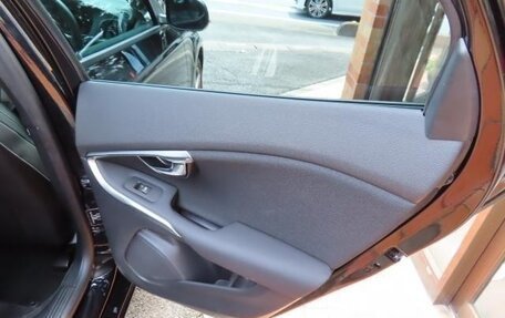 Volvo V40 II рестайлинг, 2016 год, 1 160 000 рублей, 17 фотография