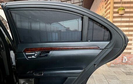 Mercedes-Benz S-Класс, 2006 год, 1 240 000 рублей, 21 фотография