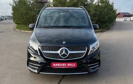 Mercedes-Benz V-Класс, 2020 год, 5 250 000 рублей, 6 фотография