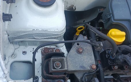 Renault Kangoo II рестайлинг, 2005 год, 230 000 рублей, 17 фотография