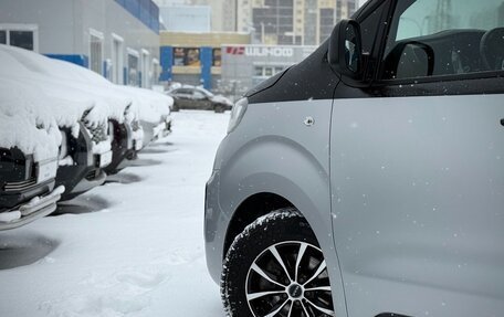 Peugeot Traveller I, 2021 год, 2 999 000 рублей, 5 фотография