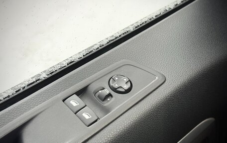 Peugeot Traveller I, 2021 год, 2 999 000 рублей, 13 фотография