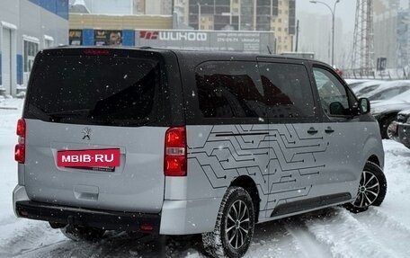 Peugeot Traveller I, 2021 год, 2 999 000 рублей, 3 фотография