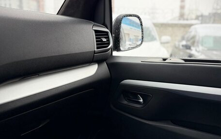 Peugeot Traveller I, 2021 год, 2 999 000 рублей, 27 фотография