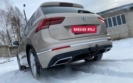 Volkswagen Tiguan II, 2017 год, 2 200 000 рублей, 4 фотография