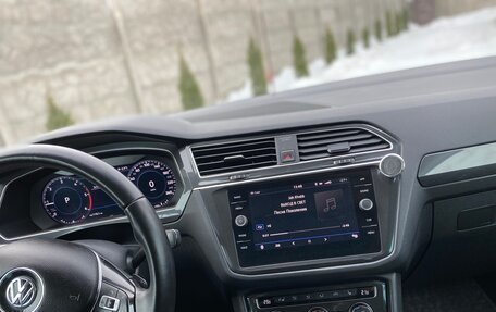 Volkswagen Tiguan II, 2017 год, 2 200 000 рублей, 14 фотография