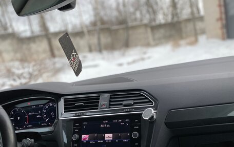 Volkswagen Tiguan II, 2017 год, 2 200 000 рублей, 12 фотография