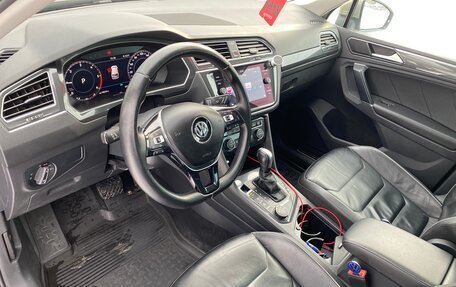 Volkswagen Tiguan II, 2017 год, 2 200 000 рублей, 17 фотография