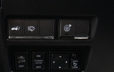 Nissan Patrol, 2012 год, 2 649 000 рублей, 16 фотография