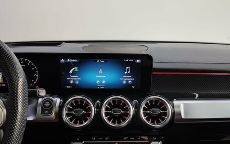 Mercedes-Benz GLB AMG, 2022 год, 4 950 000 рублей, 11 фотография