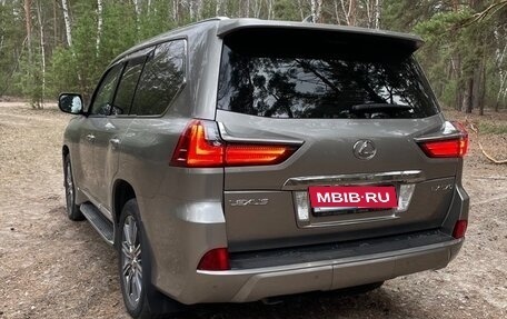 Lexus LX III, 2016 год, 6 500 000 рублей, 3 фотография