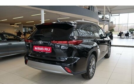 Toyota Highlander, 2025 год, 5 900 000 рублей, 5 фотография