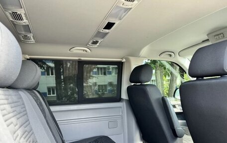 Volkswagen Caravelle T6 рестайлинг, 2020 год, 4 800 000 рублей, 10 фотография