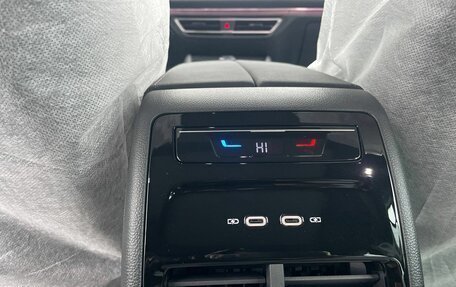 Volkswagen Tiguan, 2025 год, 4 850 000 рублей, 19 фотография