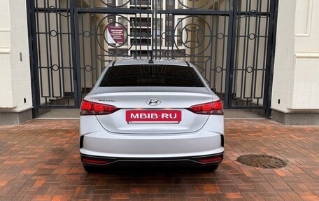 Hyundai Solaris II рестайлинг, 2022 год, 1 650 000 рублей, 8 фотография