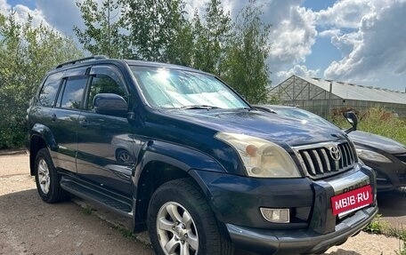 Toyota Land Cruiser Prado 120 рестайлинг, 2002 год, 1 800 000 рублей, 2 фотография