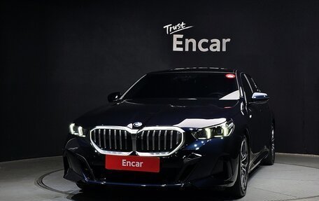 BMW 5 серия, 2024 год, 5 640 000 рублей, 3 фотография