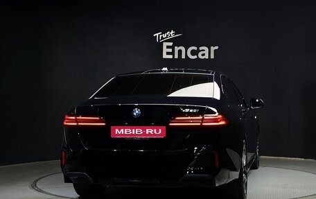 BMW 5 серия, 2024 год, 5 640 000 рублей, 4 фотография