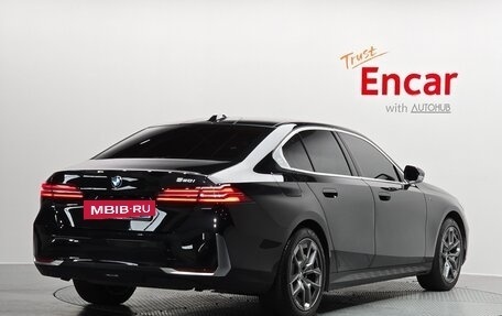 BMW 5 серия, 2024 год, 5 486 000 рублей, 2 фотография